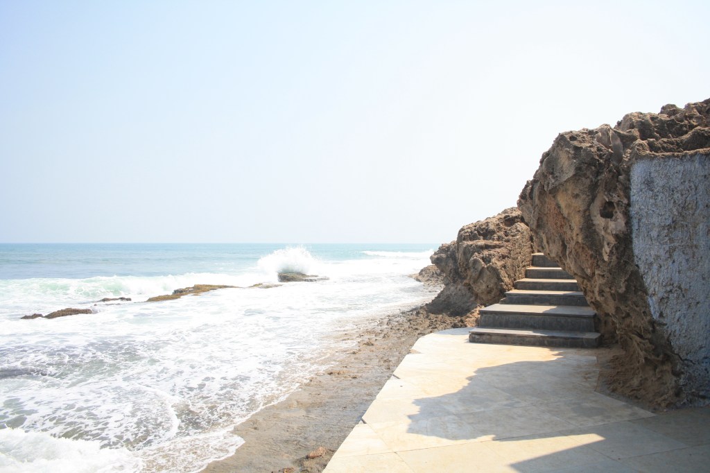 Manapad: Where Nights Often Wept as the Seraphs&nbsp;Slept